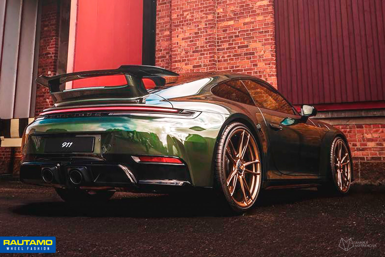 Porsche 911, Vossen Forged S17-06 48 CUSTOM COLORS