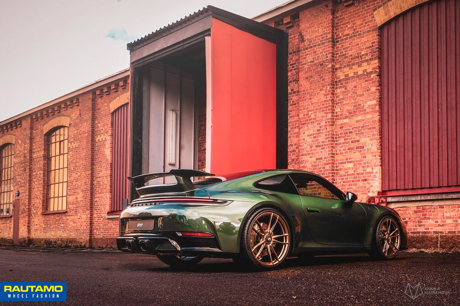 Porsche 911, Vossen Forged S17-06 48 CUSTOM COLORS