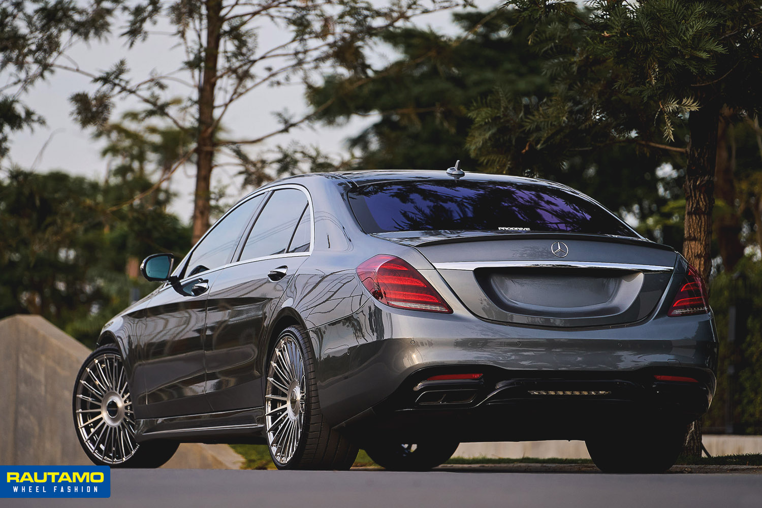 Mercedes S Vossen HF8 Brushed Black Diamond