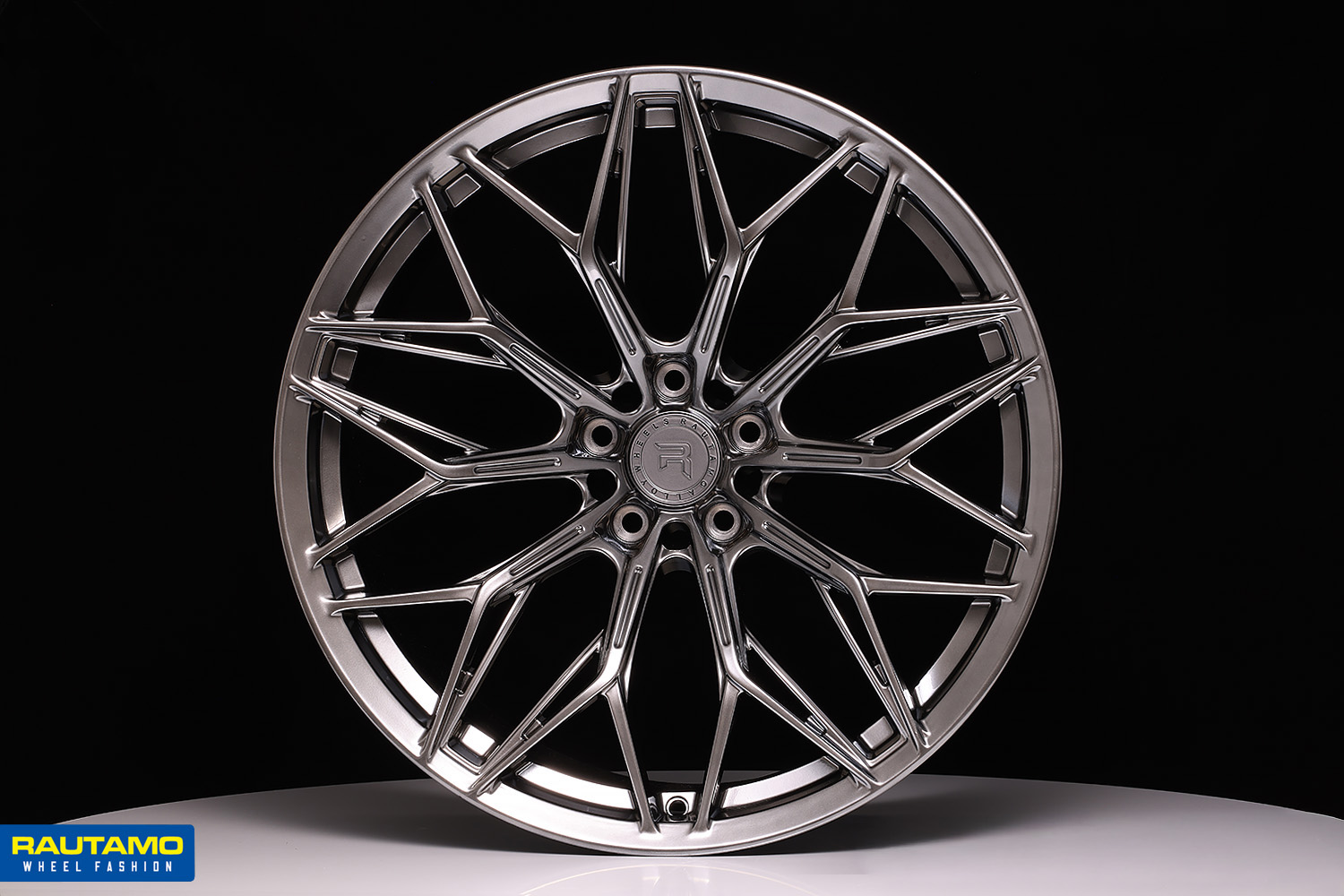 R-Series R18 Hyper Silver Black