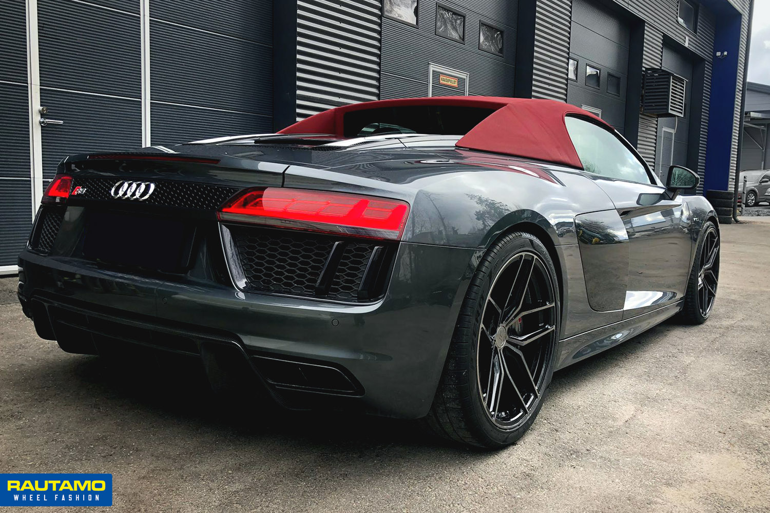 R-Series R8 Gloss Black Tinted Face erikoisvanteet autoon fälgar