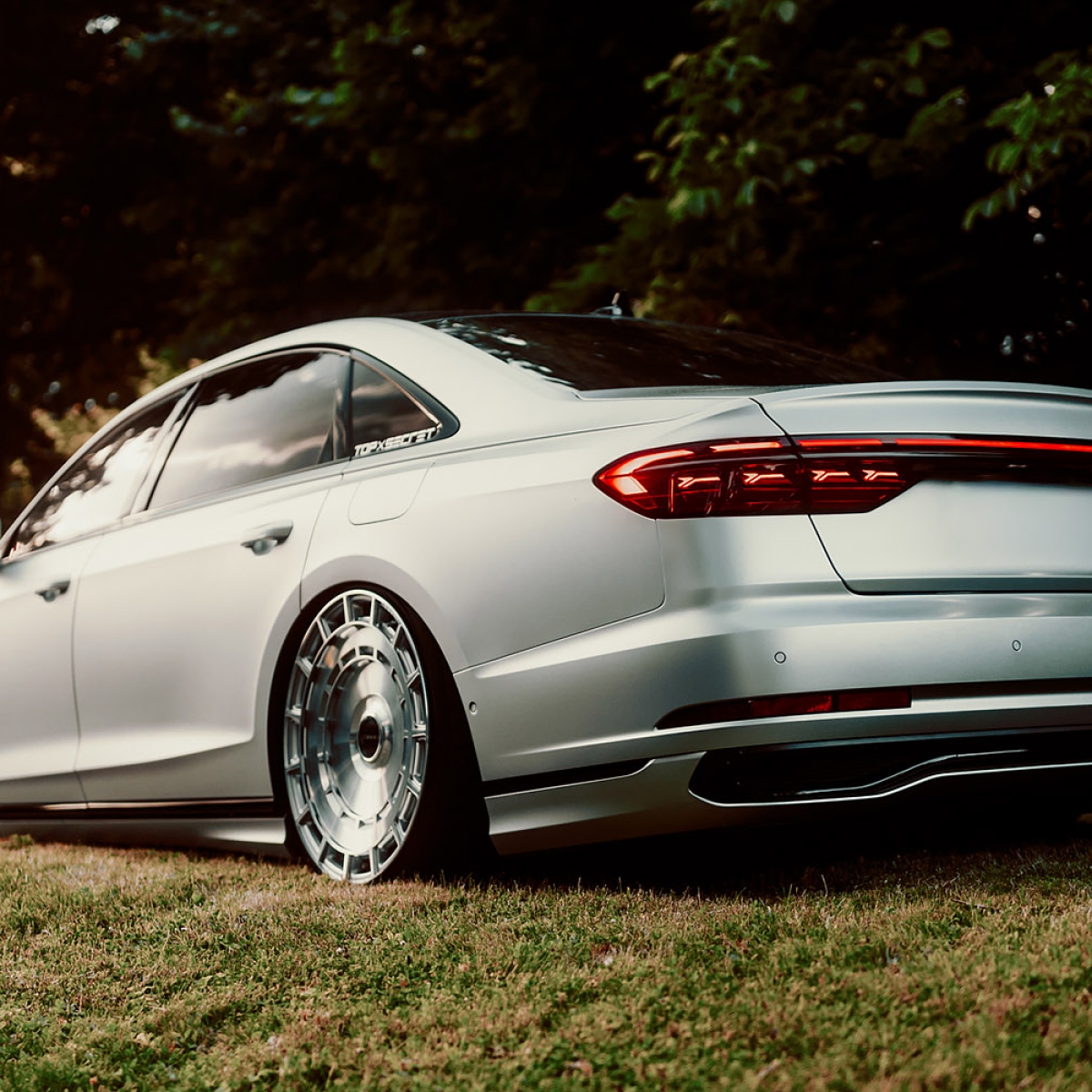 Audi A8 Vossen HF9 Silver Brushed