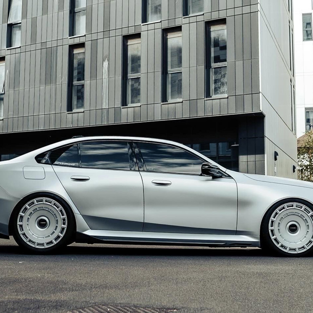 BMW M5 Vossen HF9 Silver Brushed